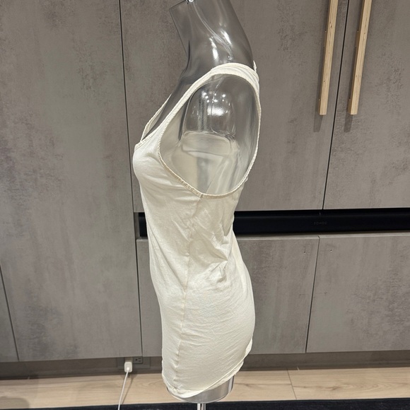 Classic White Tank Top - Picture 2 of 3